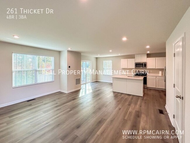 Building Photo - 261 Thicket Dr