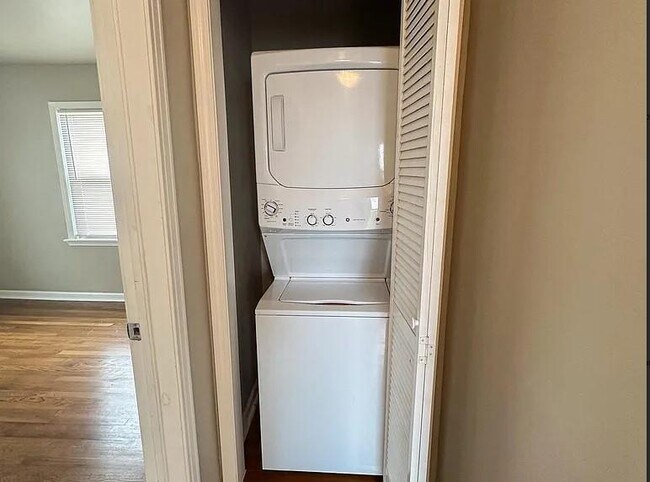 Building Photo - 4616 N Classen Blvd