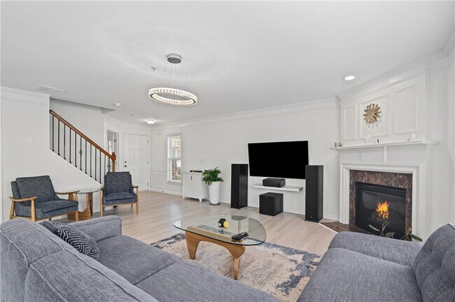 Building Photo - 266 Balaban Cir