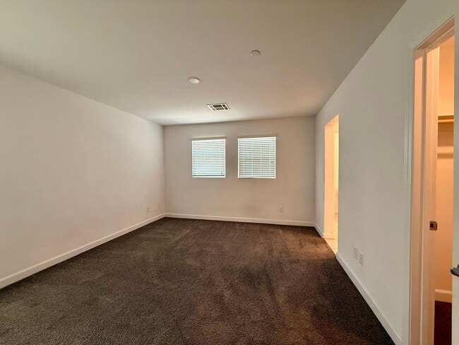 Building Photo - 3 BED 2.5 BATH 2 CAR GARAGE TOWNHOUSE w/ LOFT in CADENCE FOR RENT!