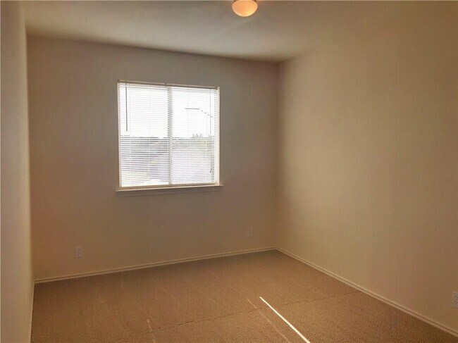 Building Photo - 109 Musselman Ct
