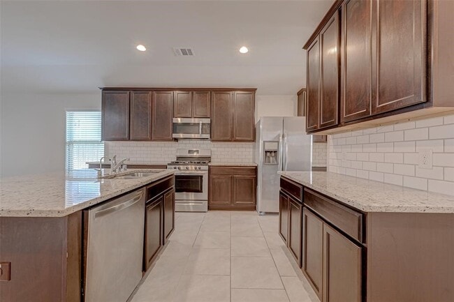 Building Photo - 2206 Mirror Ridge Ct