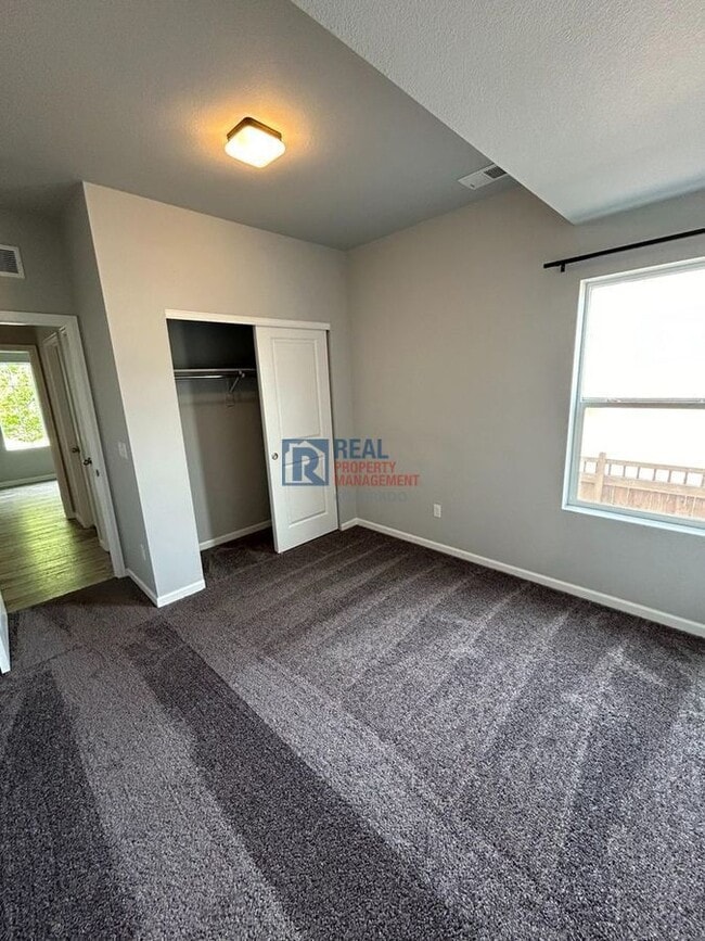 Building Photo - 2909 Quartz Pl