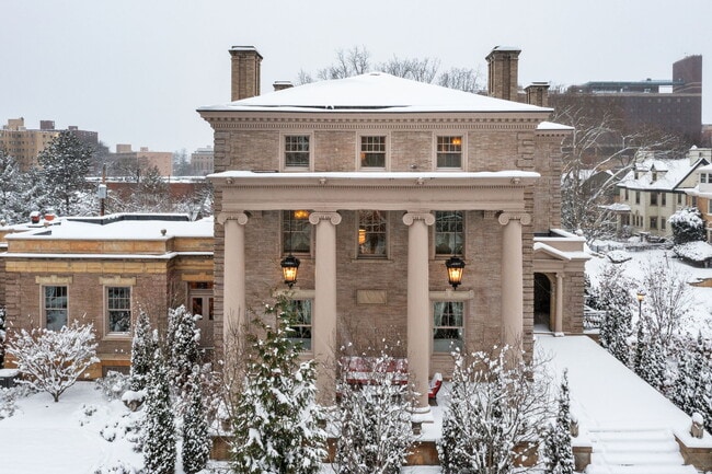 Building Photo - 5135 Ellsworth Ave