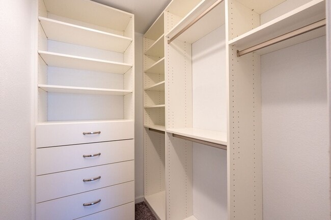 Building Photo - 4943 S Carson St