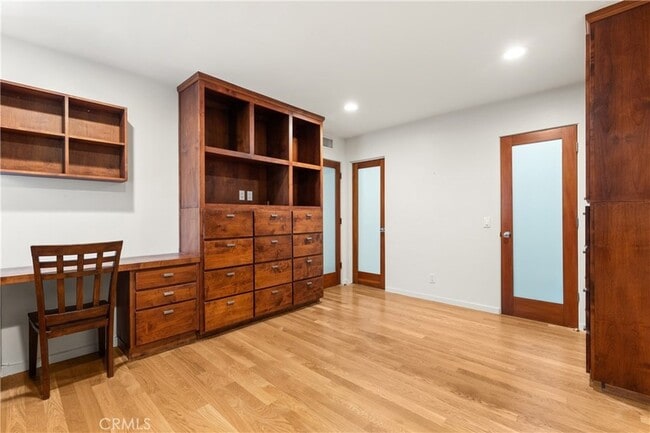 Building Photo - 4724 Park Granada