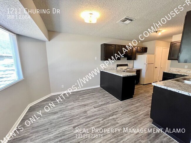 Building Photo - 1211 Churing Dr