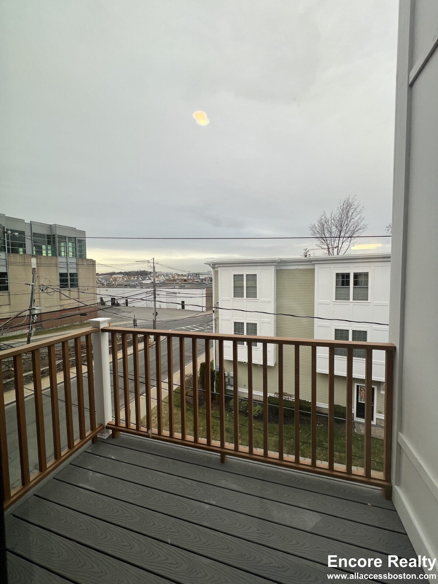 Building Photo - 157 Everett St