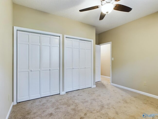 Building Photo - 1016 Seina Vista Dr