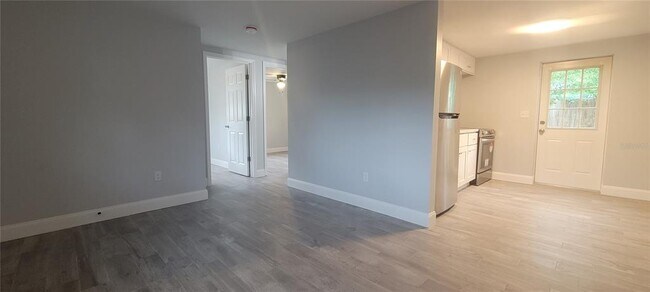 Building Photo - 224 8th Ave N