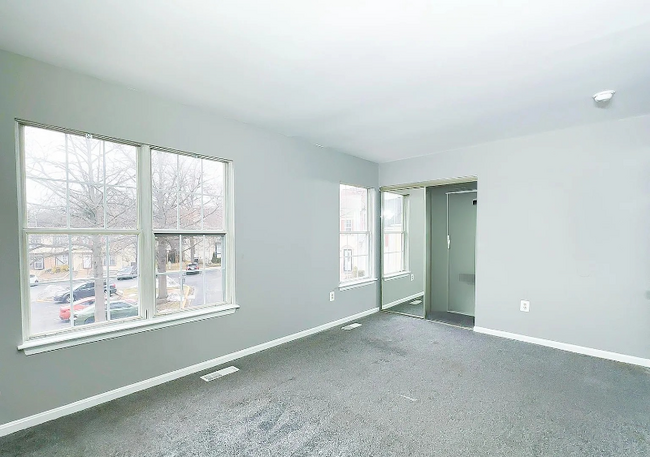Building Photo - 14649 London Ln