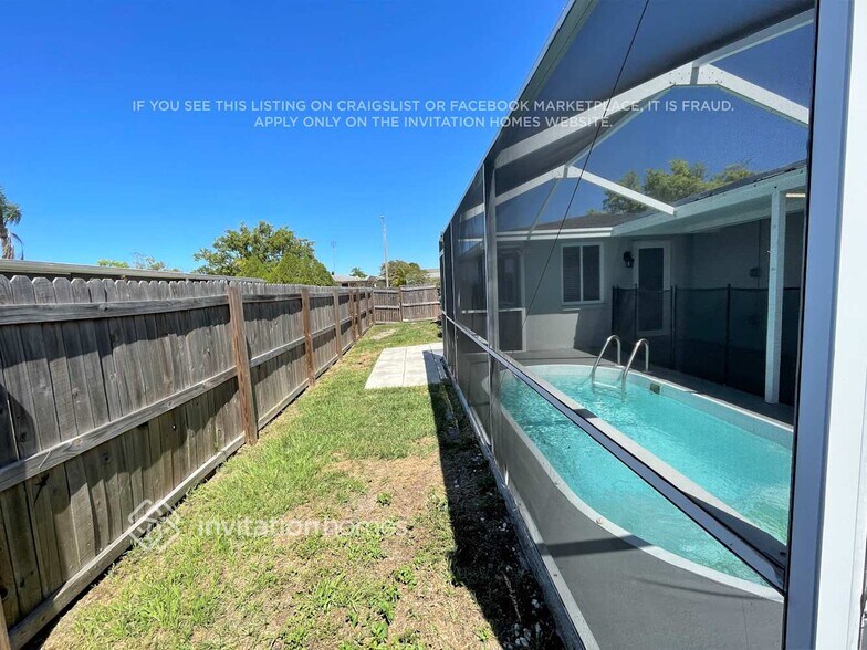 Building Photo - 3605 Odom Dr