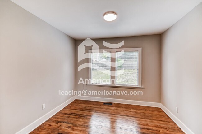 Building Photo - 4808 Court I