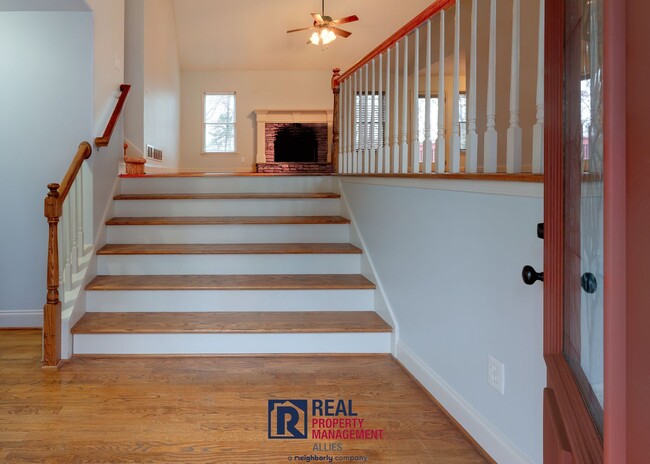 Primary Photo - Charming White, GA Home