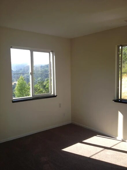 Building Photo - 29 Braun Ct