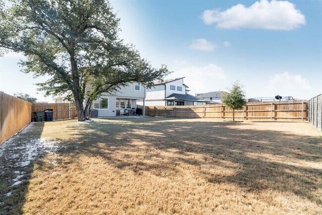 Building Photo - 217 Cupreata Ln