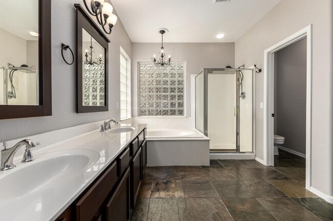 Building Photo - 7690 E San Fernando Dr