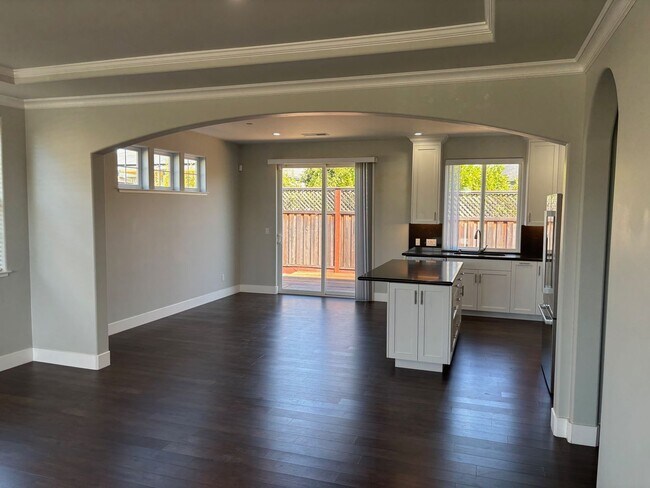 Building Photo - Single Level 3 Bedroom 2 Bathroom Coffey P...