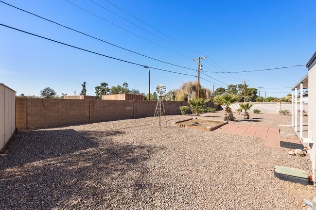 Building Photo - Great Location close to Old Town Scottsdale!