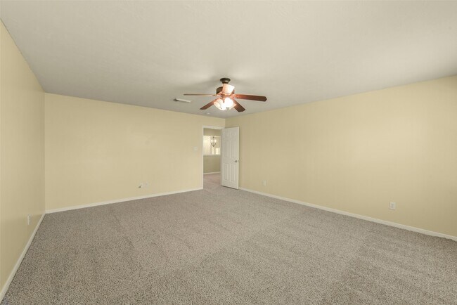 Building Photo - 2414 Falcon Knoll Ln