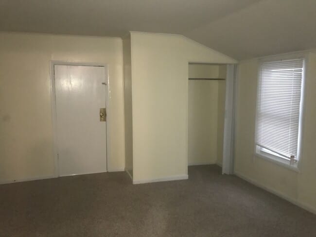 Building Photo - COMING SOON- Two Bedroom Home in Downtown ...