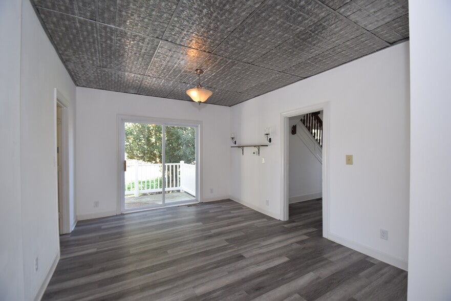 Building Photo - 11933 Worcester Hwy