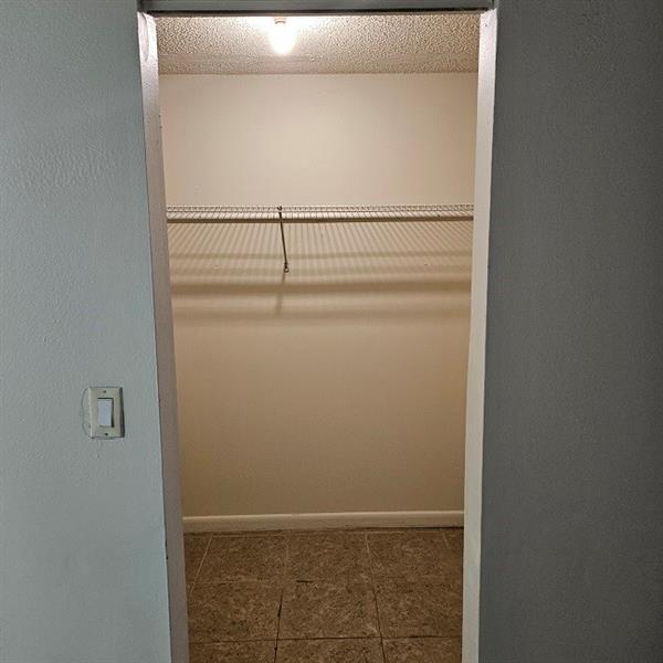 Building Photo - 4848 NW 24th Ct