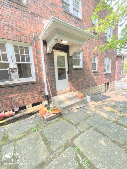 Building Photo - 1405 Severn St