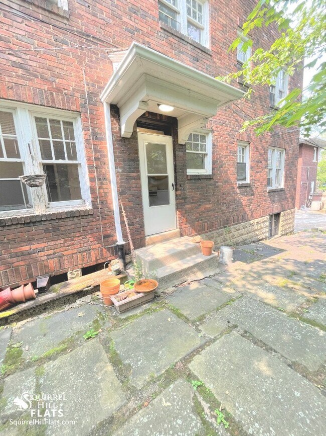 Building Photo - 1405 Severn St