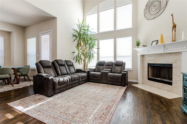 Building Photo - 8801 Stenson St