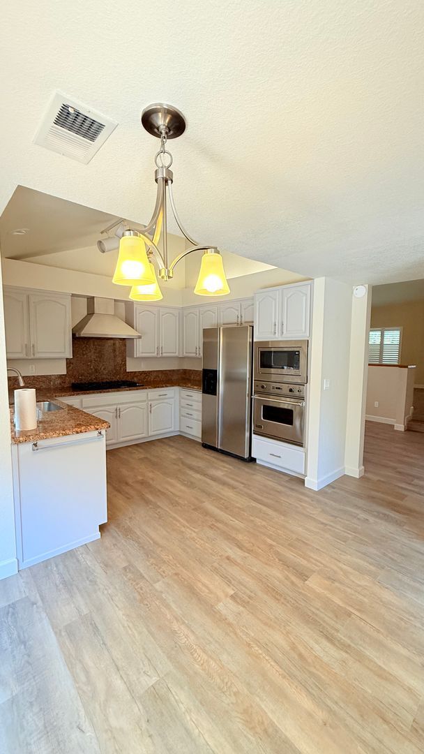 Building Photo - 223 Tipperary Lane -30% Rental Fee