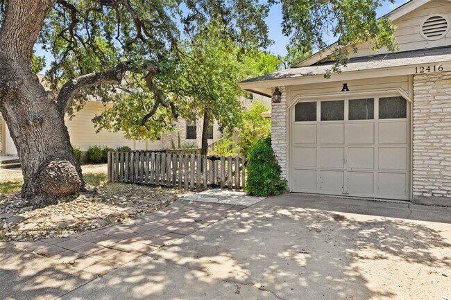 Building Photo - 12416 Deer Falls Dr