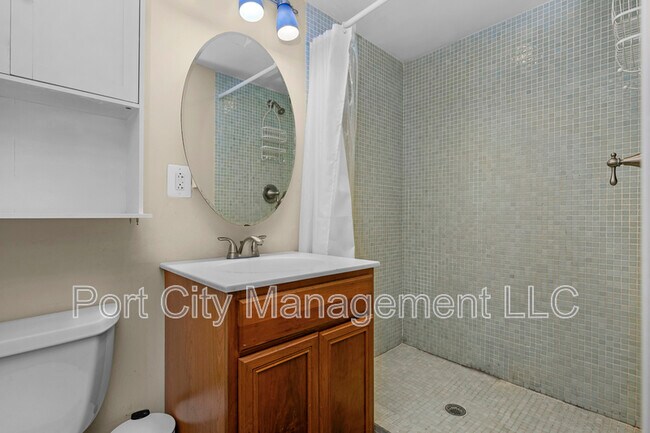 Building Photo - 1702 Patapsco St