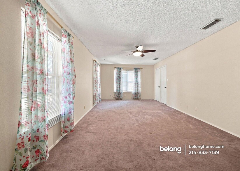 Building Photo - 1624 Lands End St