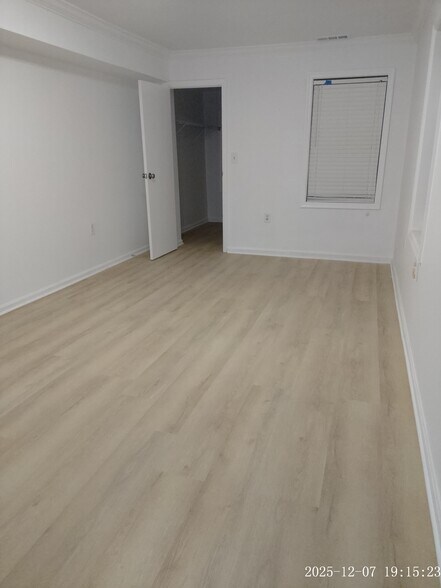 Building Photo - 1551 9th St NW