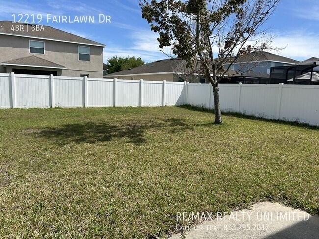 Building Photo - 12219 Fairlawn Dr