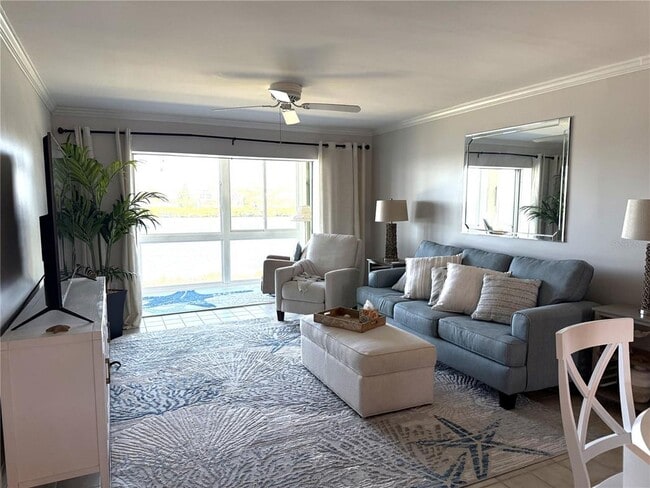 Building Photo - 3330 Gulf of Mexico Dr