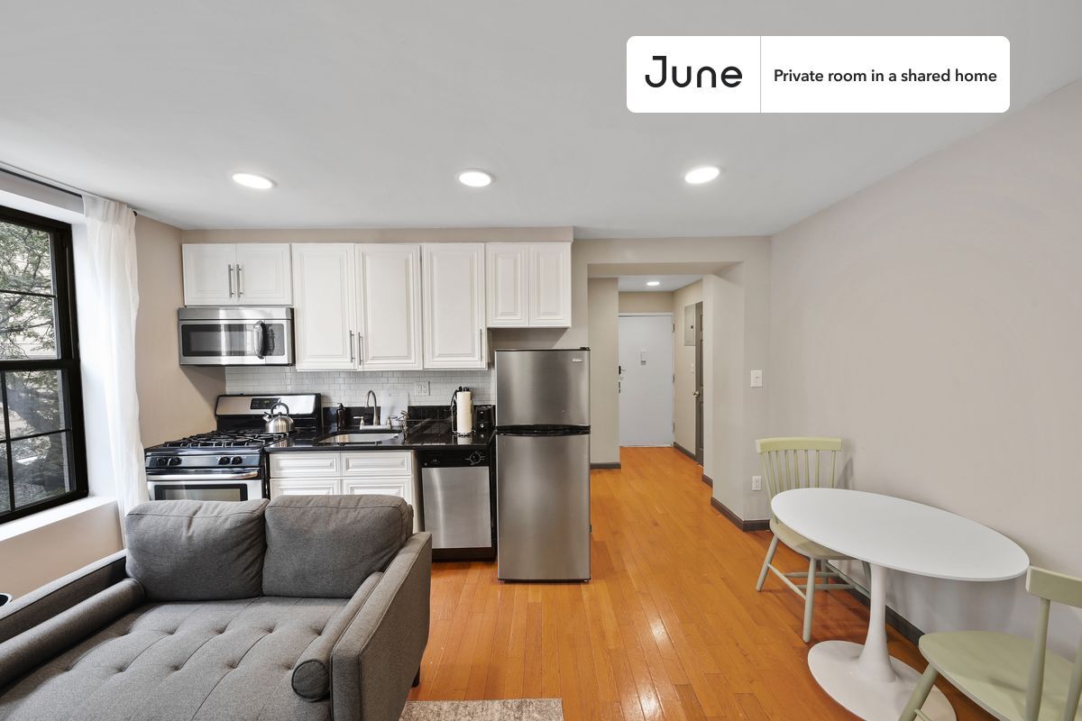 Building Photo - Room in Shared 3 bed/1 bath home in East Village