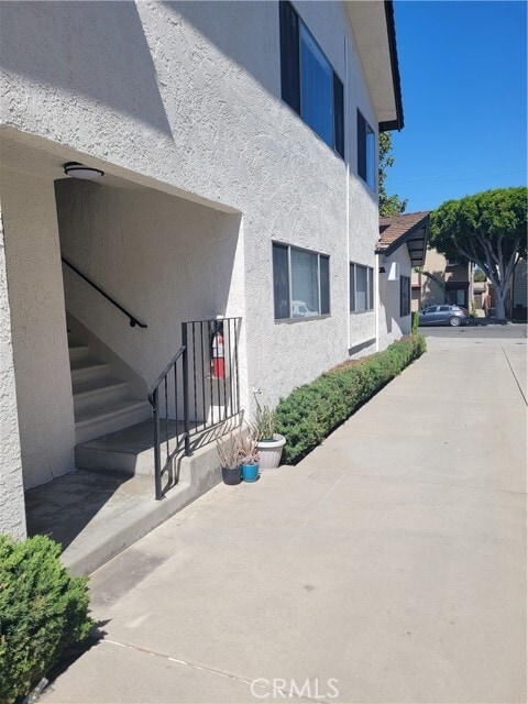 Building Photo - 515 Coronado Ave