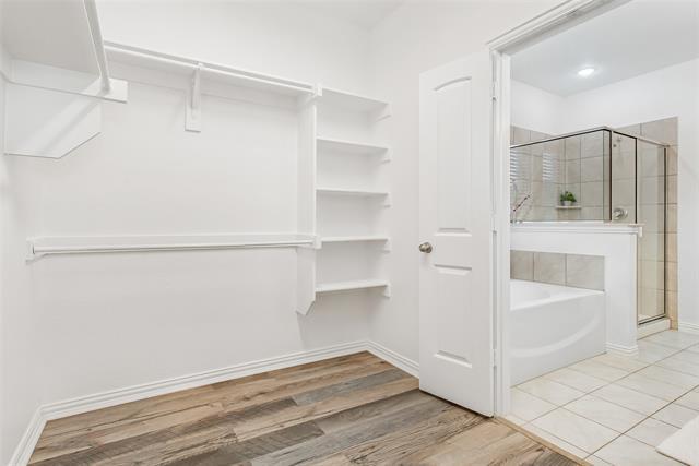 Building Photo - 2104 Miramar Dr