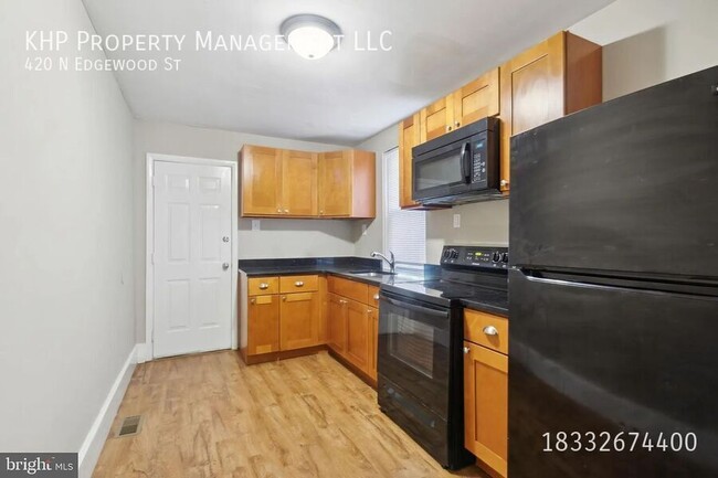 Building Photo - Charming 2-Bedroom Home in Philadelphia's ...