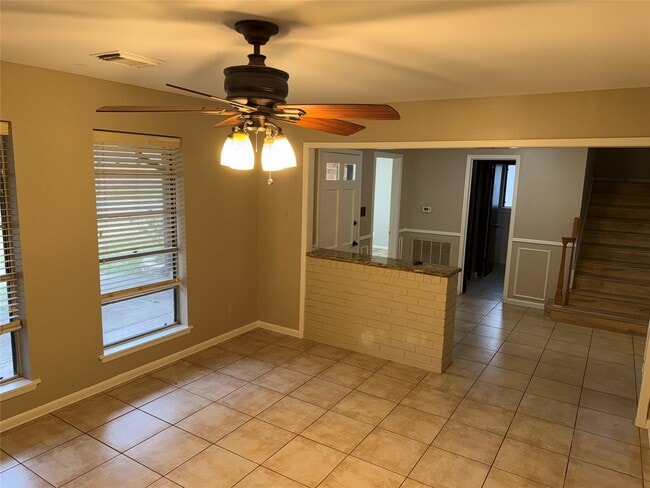 Building Photo - 11215 Mayfield Rd