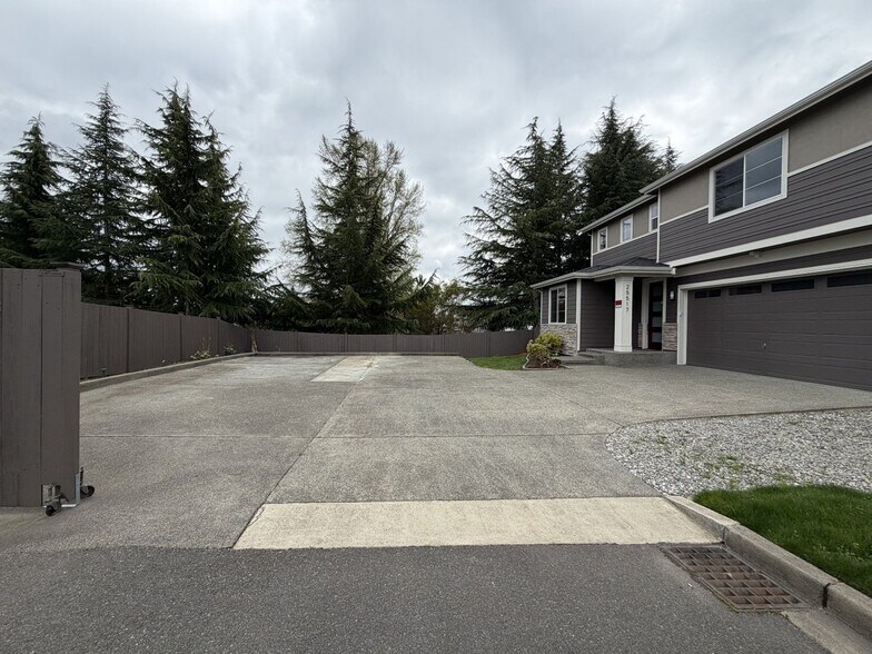 Building Photo - 25517 158th Ave SE