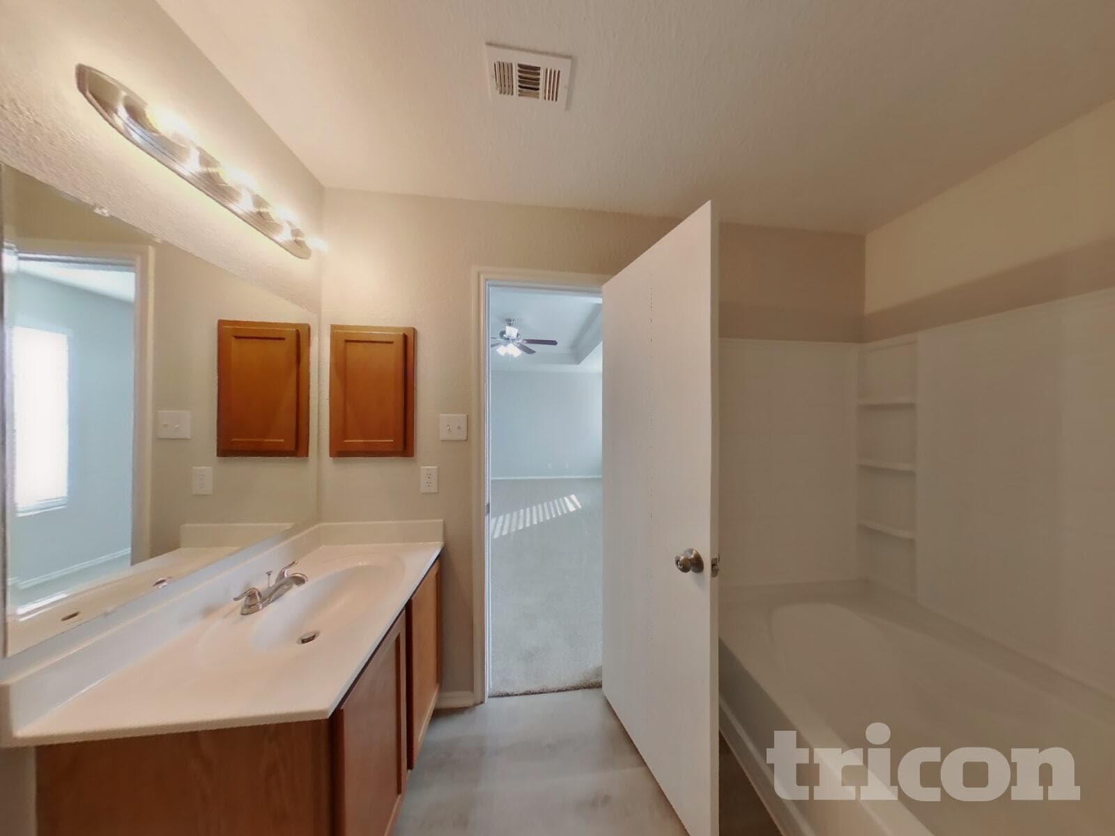 Building Photo - 8410 Stone Chase