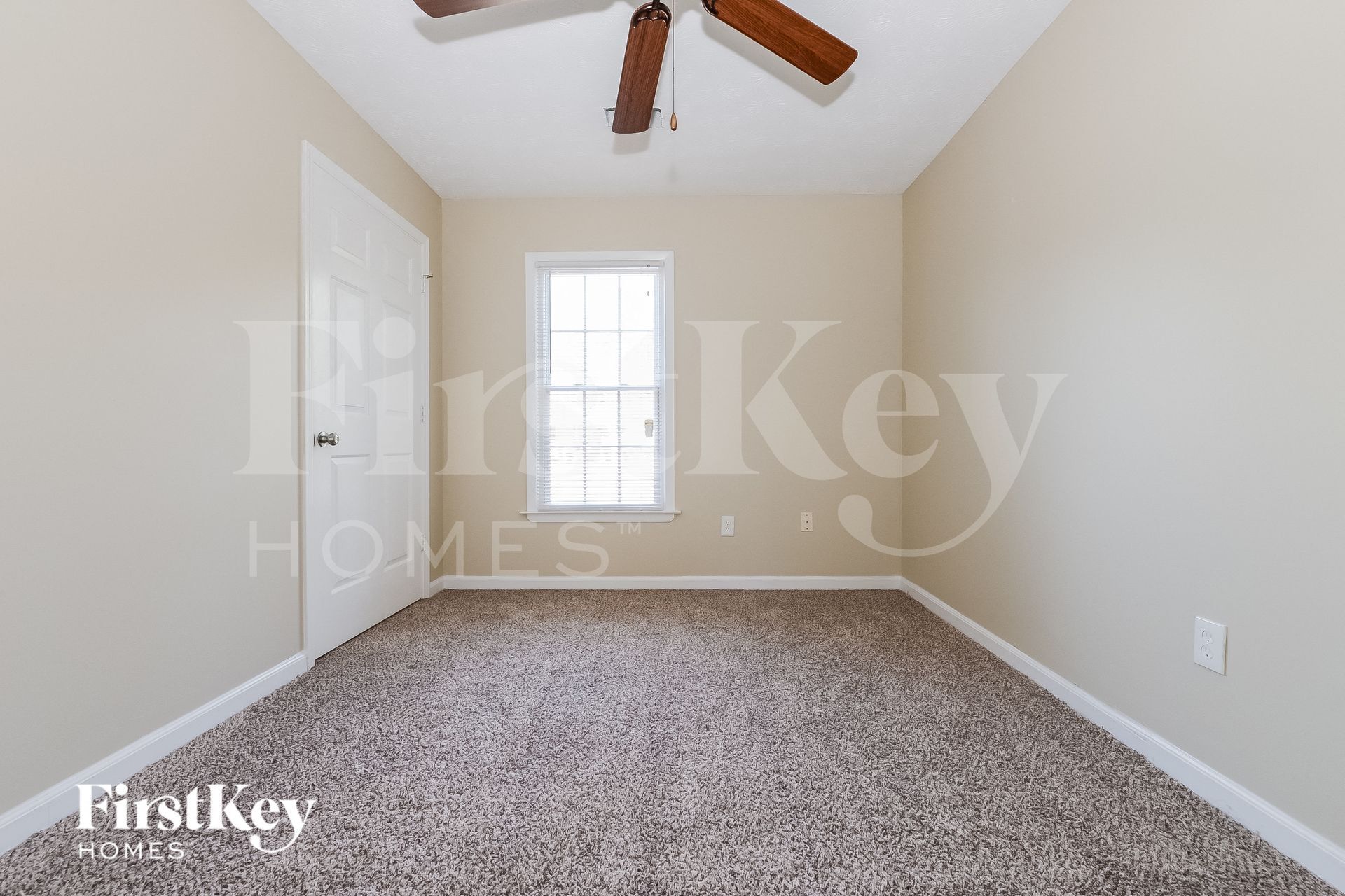 Building Photo - 705 Mills Dr