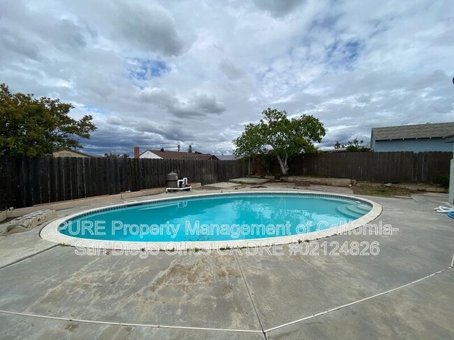 Building Photo - 3924 Glading Dr