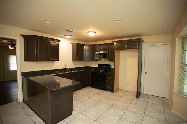 Building Photo - 5320 Timberland Dr