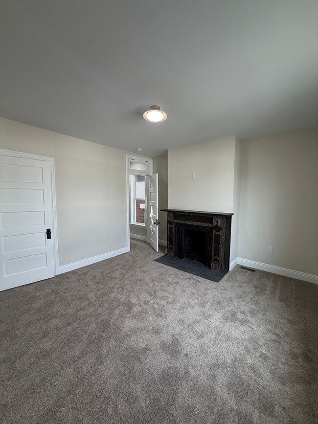 Building Photo - Beautiful Home in the Heart of Columbus