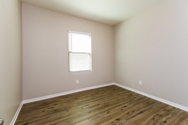 Building Photo - 4611 W Foldwing Dr