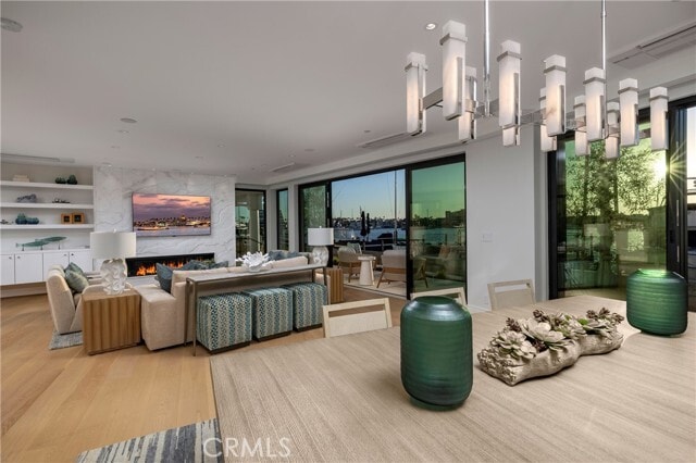 Building Photo - 130 S Bay Front